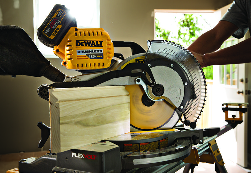 DeWalt Miter Saw FLEXVOLT